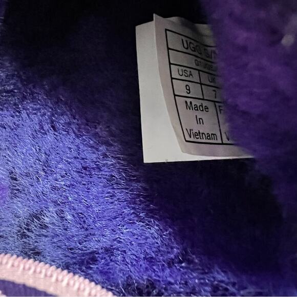 UGG Disco Slide Slipper - Picture 7 of 7